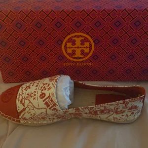 Tory Color Block Flat Espadrille
Color: Red Destination
